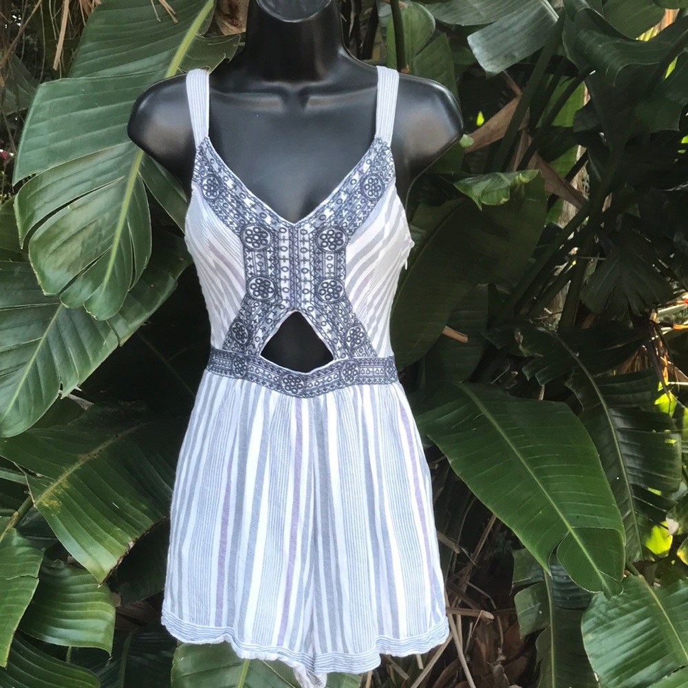Striped cotton romper with cut out